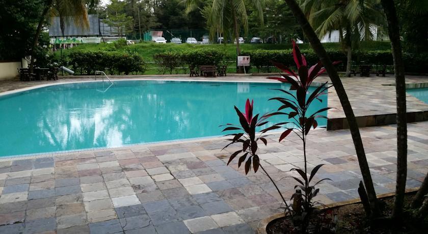 Pinang Beach Apartment @ Bayu Emas Batu Feringgi Dış mekan fotoğraf